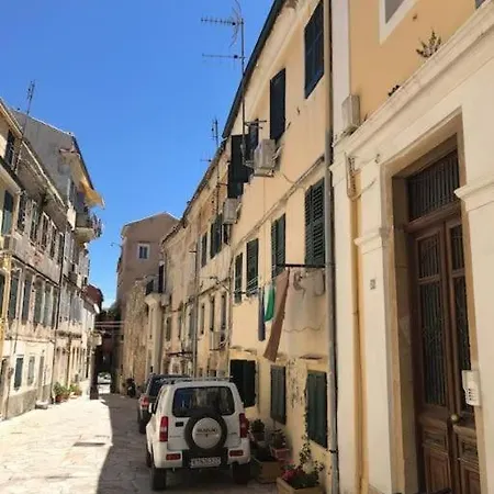 The Piano House Corfu Daire